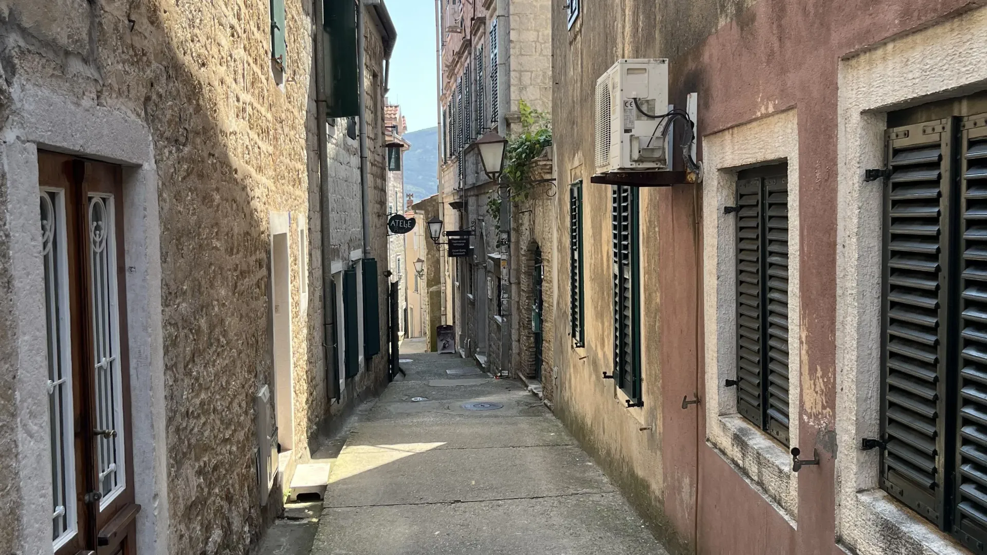 Prodaja, kuća, 240m², Herceg Novi, Crna Gora