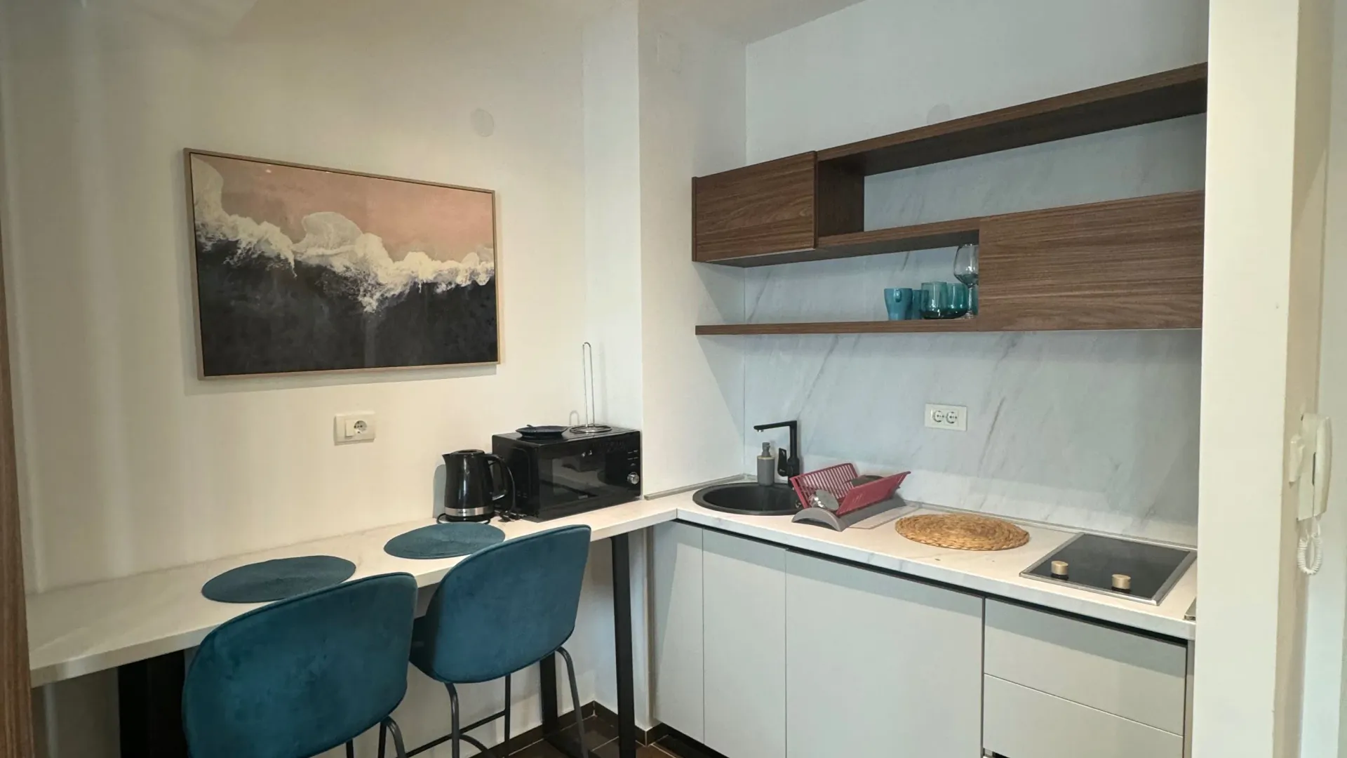 Rent, studio apartment, 34m², Bečići, Budva