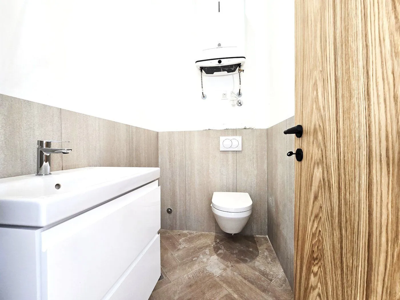 Rent, house, 434m², Farmaci, Podgorica