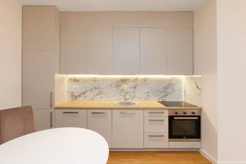 Sale, two bedroom apartment, 51m², Bečići, Budva - image 1