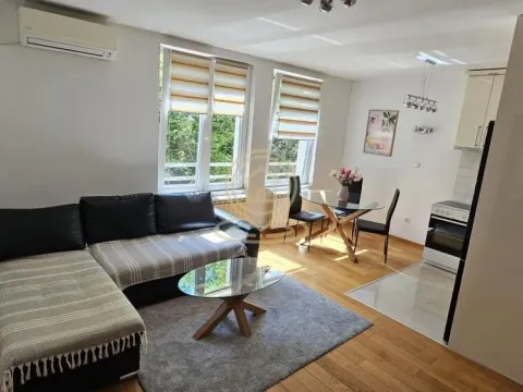 Rent, two bedroom apartment, 40m², Bulbulder, Zvezdara Sve Podlokacije - image 2