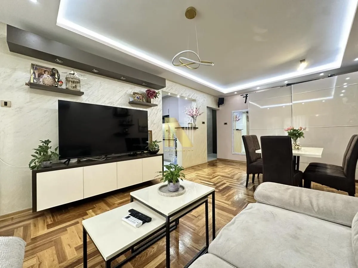 Prodaja, dvosoban stan, 42m², Kej, Novi Sad Sve Podlokacije