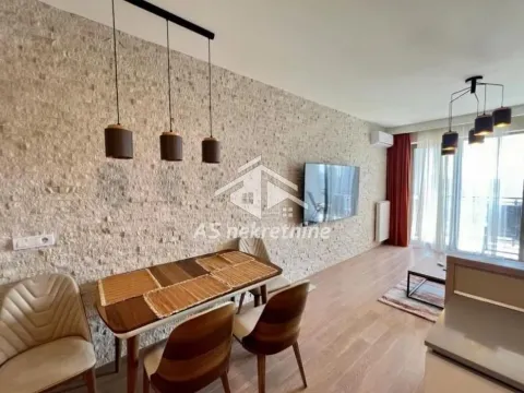 Izdavanje, trosoban stan, 83m², Savski Venac, Beograd - image 5