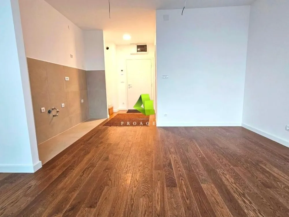 Izdavanje, garsonjera, 33m2, Medijana, Niš