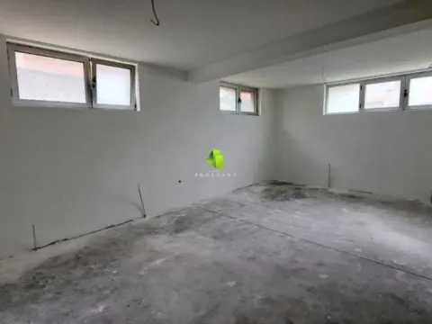 Izdavanje, poslovni prostor, 150m², Bubanj, Niš - image 9