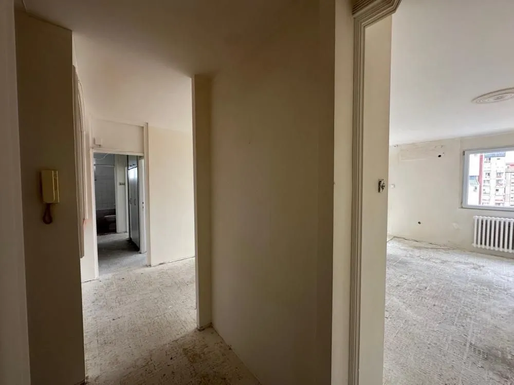 Prodaja, trosoban stan, 77m², Banjica, Voždovac Sve Podlokacije