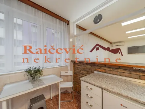 Izdavanje, poslovni prostor, 58m², Kalenić Pijaca, Vračar Sve Podlokacije - image 9