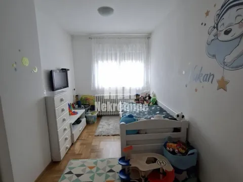 Prodaja, trosoban stan, 72m², Julino Brdo, Beograd - image 17