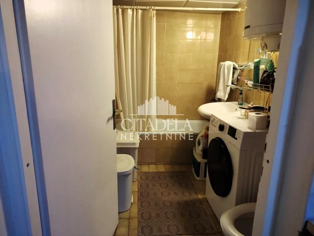 Prodaja, dvosoban stan, 48m², Novi Beograd Blok 72, Novi Beograd Sve Podlokacije