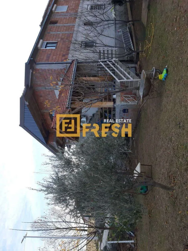 Sale, house, 160m², Vranići, Podgorica