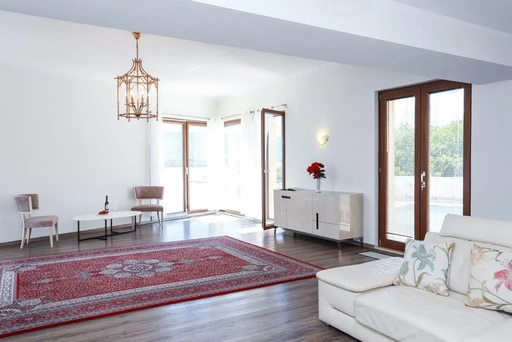 Prodaja, kuća, 600m², Tivat, Crna Gora