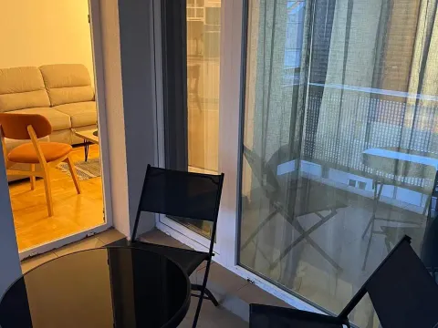 Rent, two bedroom apartment, 45m², Budva, Crna Gora - image 5