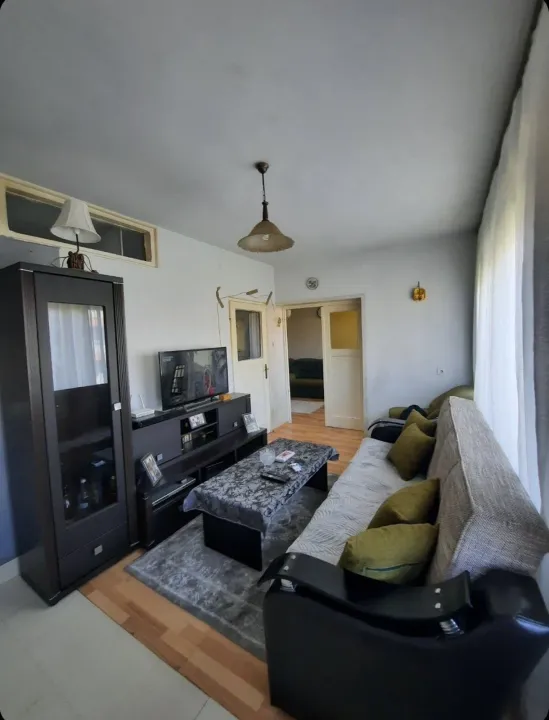 Izdavanje, dvosoban stan, 46m², Preko Morače, Podgorica