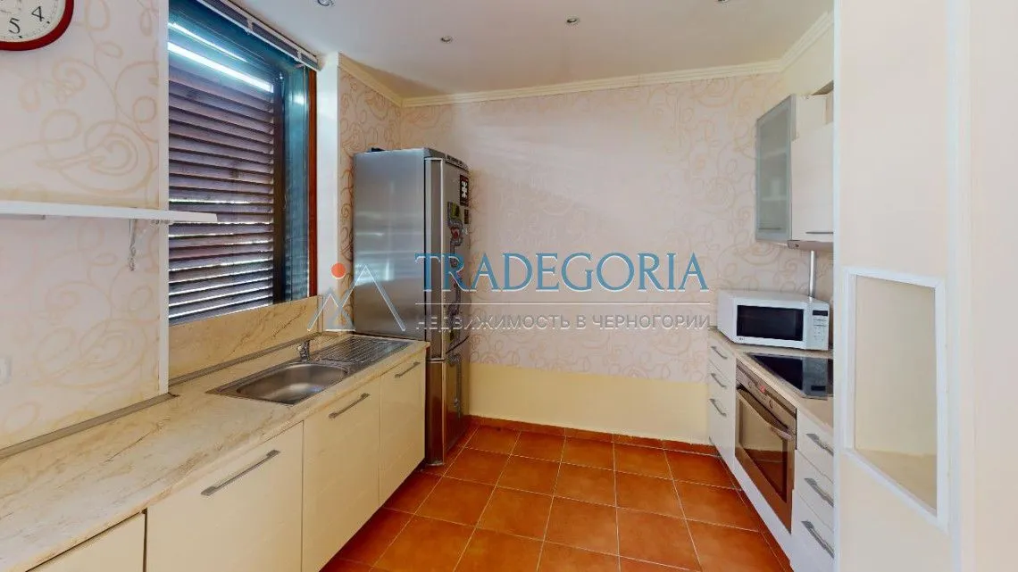 Prodaja, kuća, 217m², Zeleni, Rožaje