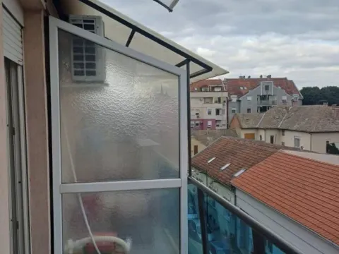 Izdavanje, dvosoban stan, 43m², Centar, Novi Sad - image 8