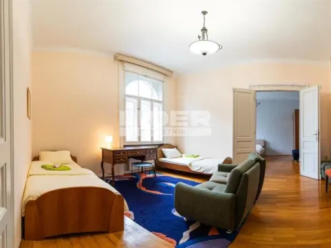 Izdavanje, četvorosoban stan, 160m², Stari Grad, Beograd - image 17