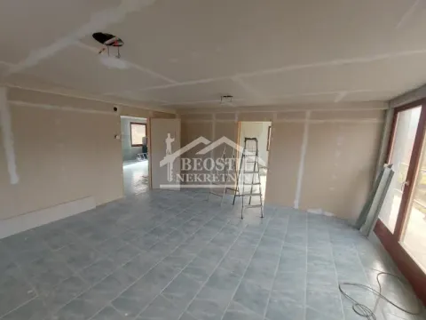 Izdavanje,  poslovni prostor, 404m2, Udovice, Smederevo