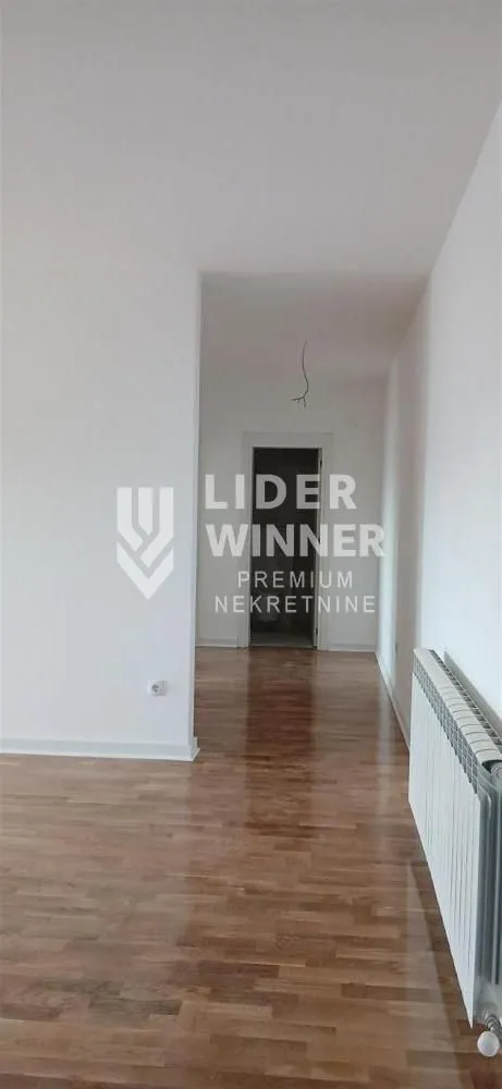 Prodaja, trosoban stan, 65m², Batajnica, Beograd