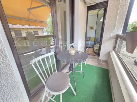 Rent, two bedroom apartment, 57m², Savski Venac, Beograd - image 6