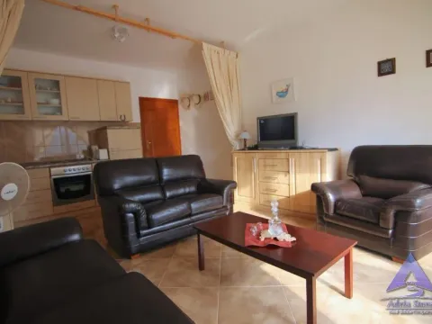 Prodaja, jednosoban stan, 42m², Dobrota, Kotor - image 2