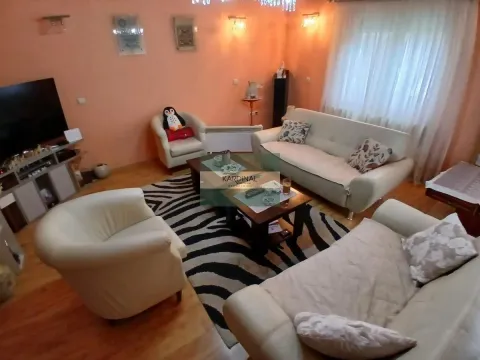 Prodaja, kuća, 334m², Tavrića obori, Jagodina