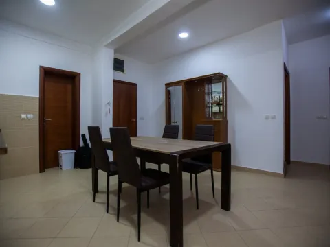 Izdavanje, dvosoban stan, 97m², Centar, Ulcinj - image 10