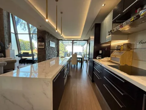 Prodaja, kuća, 318m², Petrovaradin, Novi Sad - image 17