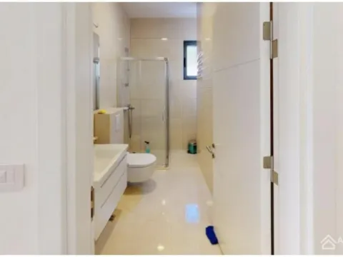 Izdavanje, dvosoban stan, 75m², Kalimanj, Tivat - image 4