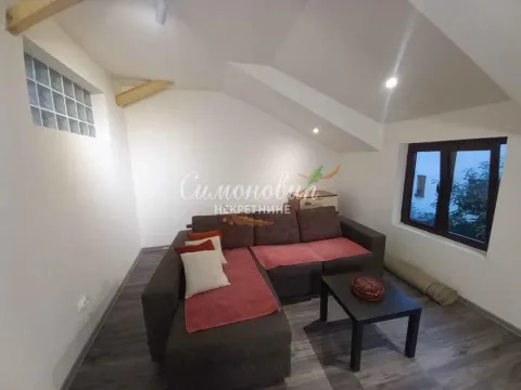 Izdavanje, kuća, 50m², Mali Mokri Lug, Zvezdara Sve Podlokacije - image 8