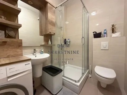 Prodaja, dvosoban stan, 63m², City Kvart, Podgorica - image 3