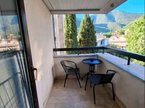 Rent, three bedroom apartment, 84m², Seljanovo, Tivat - image 11