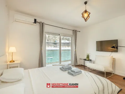 Sale, three bedroom apartment, 103m², Muo, Kotor - image 8