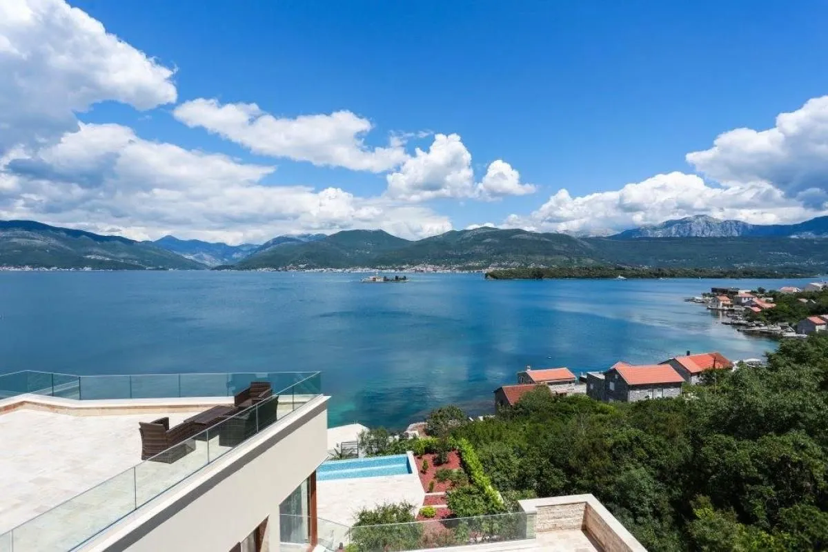 Prodaja, kuća, 517m², Krašići, Tivat