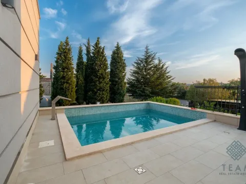 Izdavanje, kuća, 180m², Gornja Gorica, Podgorica - image 4