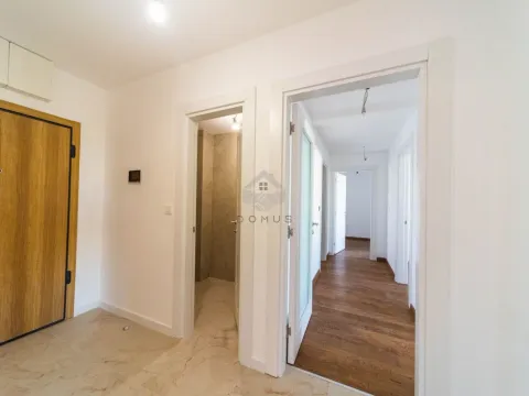 Prodaja, dvosoban stan, 110m², Tološi, Podgorica - image 14