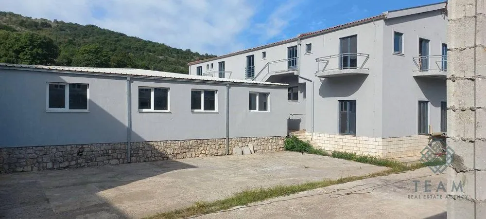 Rent, office space, 1600m², Mareza, Podgorica