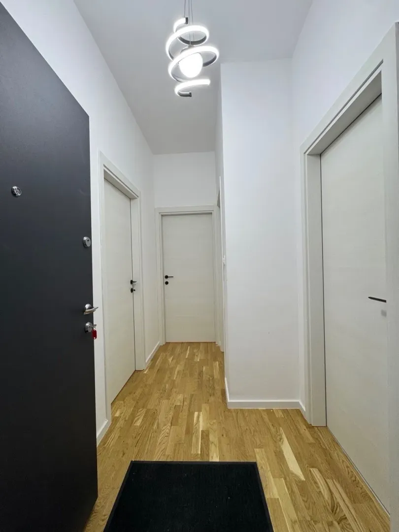 Rent, three bedroom apartment, 90m², Stari Aerodrom, Podgorica