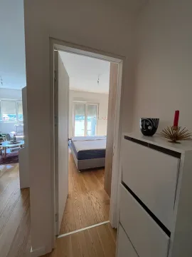 Izdavanje, jednosoban stan, 49m², Centar, Bar - image 2
