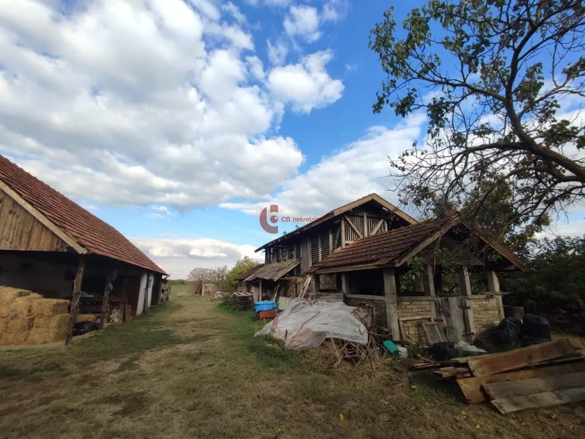 Prodaja, plac, 5700m², Mali Radanovac, Subotica