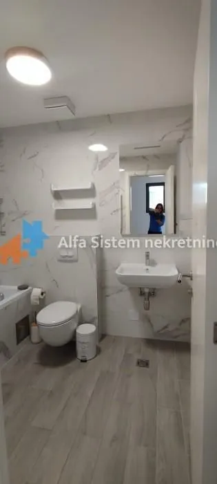 Izdavanje, stan, 96m², Voždovac Sve Podlokacije, Beograd