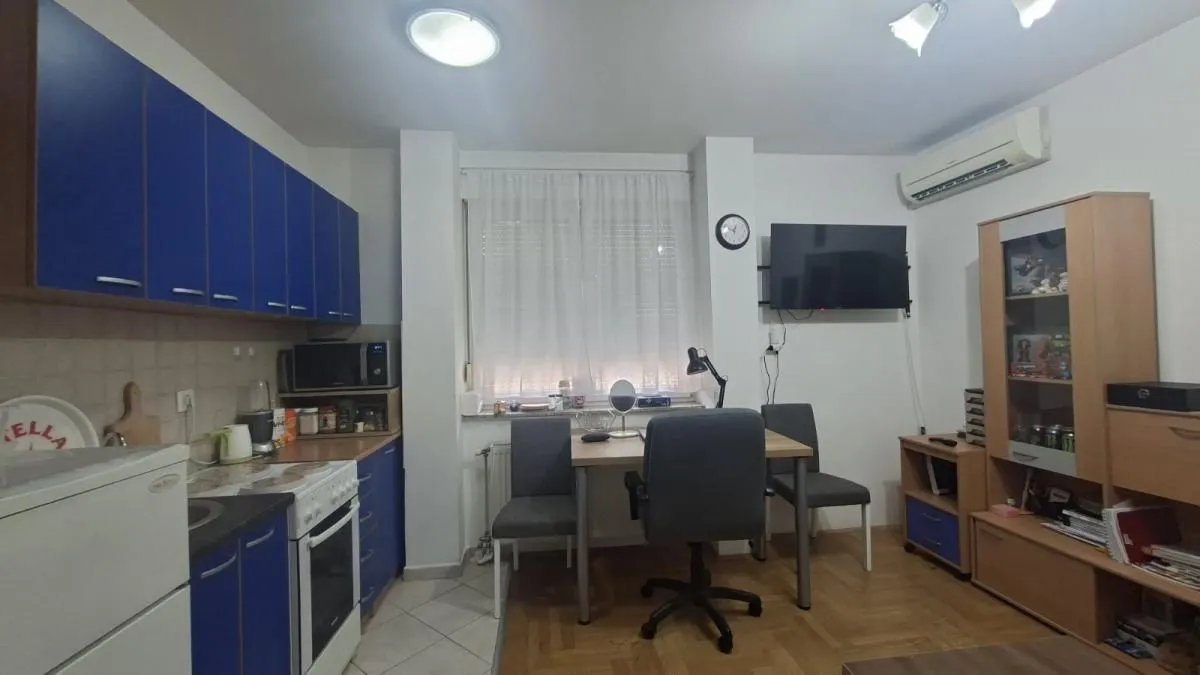 Prodaja, garsonjera, 23m², Sajmište, Novi Sad