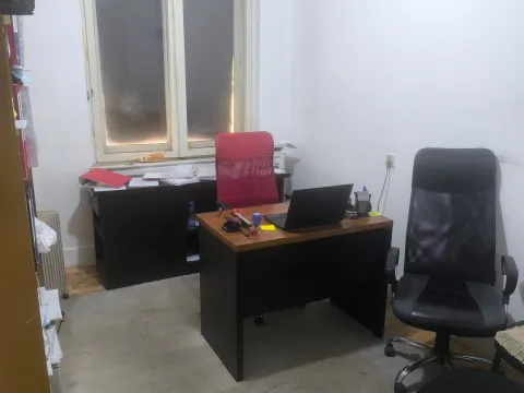 Izdavanje, poslovni prostor, 10m², Centar, Podgorica - image 1
