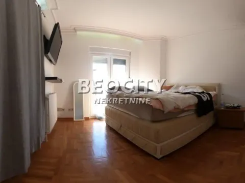 Sale, house, 610m², Zeleno Brdo, Zvezdara Sve Podlokacije - image 11