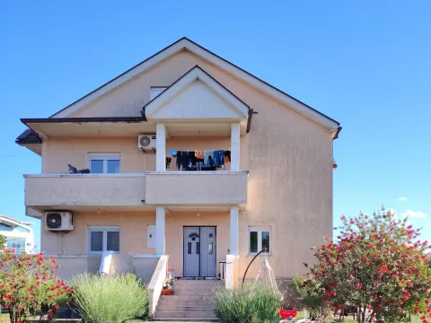 Prodaja, kuća, 313m², Donja Gorica, Podgorica - image 12