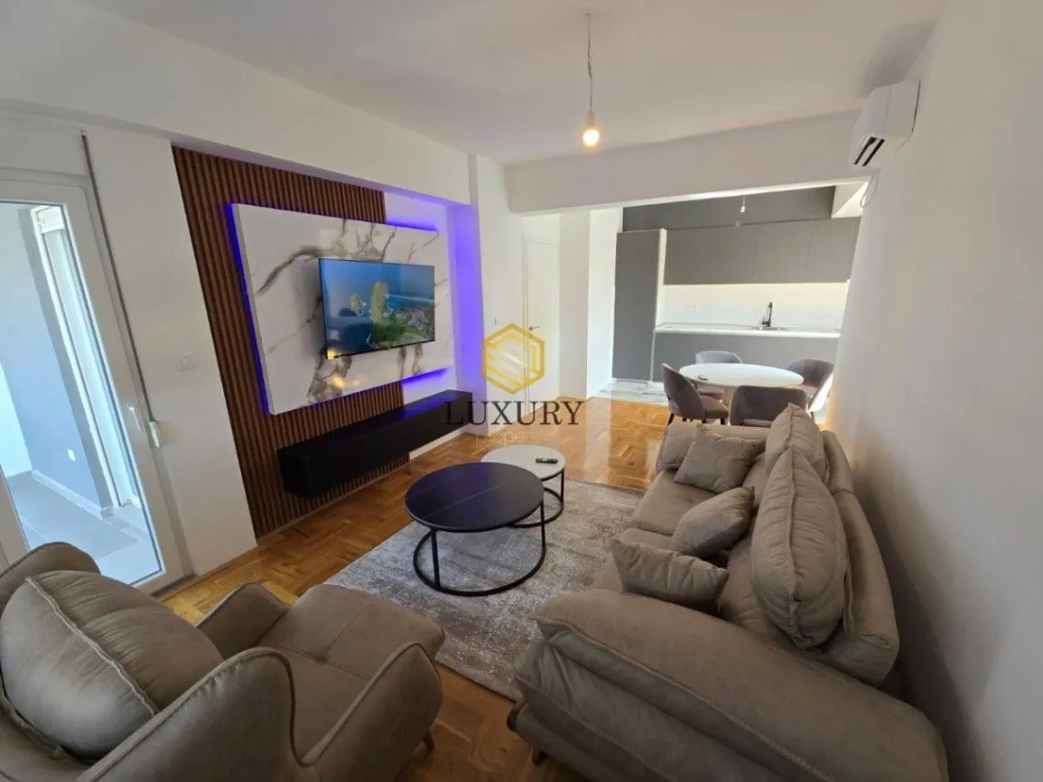 Izdavanje, jednosoban stan, 42m², Tuški Put, Podgorica