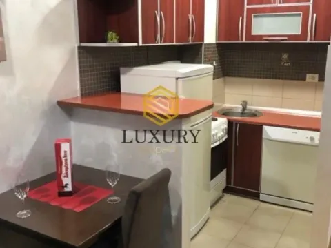 Izdavanje, garsonjera, 31m², City Kvart, Podgorica - image 6