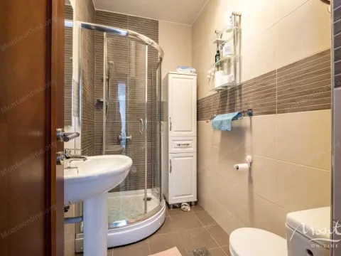 Prodaja, trosoban stan, 114m², Dobrota, Kotor - image 27