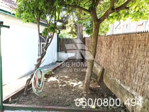 Prodaja, kuća, 110m², Uciteljsko Naselje, Zvezdara Sve Podlokacije - image 8