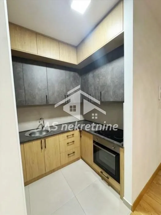 Izdavanje, trosoban stan, 70m², Fon (Fon - Bilećka), Voždovac Sve Podlokacije
