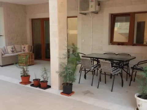Izdavanje, dvosoban stan, 95m², Donja Lastva, Tivat - image 8